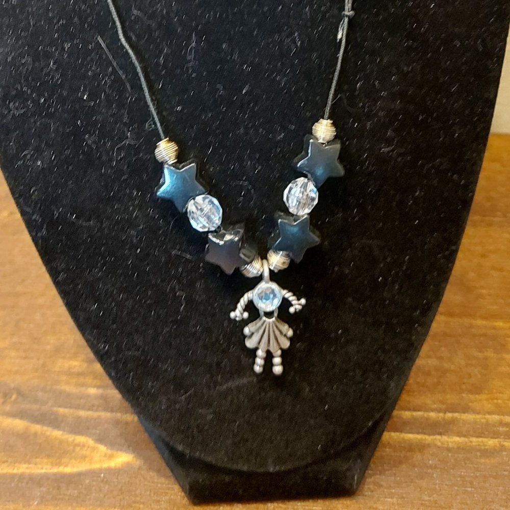 💍 3/$10 💍 Vintage Children's Handmade Necklace - Picture 2 of 5